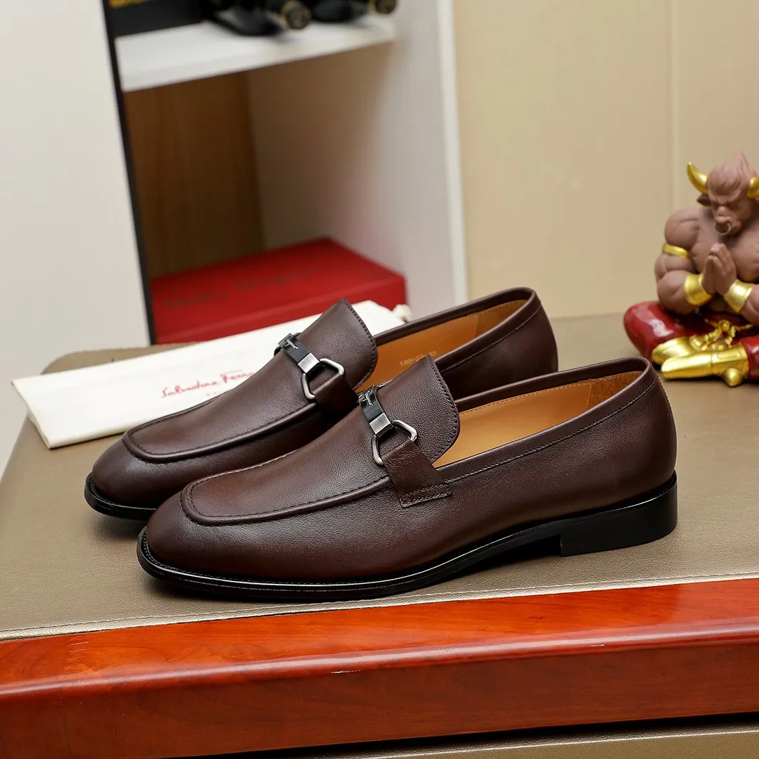 Men's shoes💰460🕷🕷[Ferragamo] Ferragamo's top men's business leather shoes💯Original copy of the official website, the upper is made of imported official website 1:1 material🍁Italian imported cowhide🇮🇹Imported cowhide lining. It’s definitely not made with ordinary craftsmanship, it’s the model used by celebrities! The factory’s craftsmanship is designed to create the most perfect shoes for trendy men! Colors available! Code number 38-44 (45.46 customized)......
